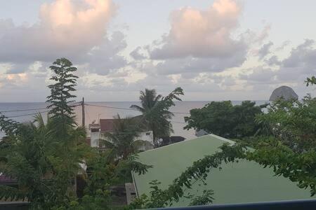 Le chant du Diamant calme vue mer et plage à 50 m Le Diamant Esterno foto